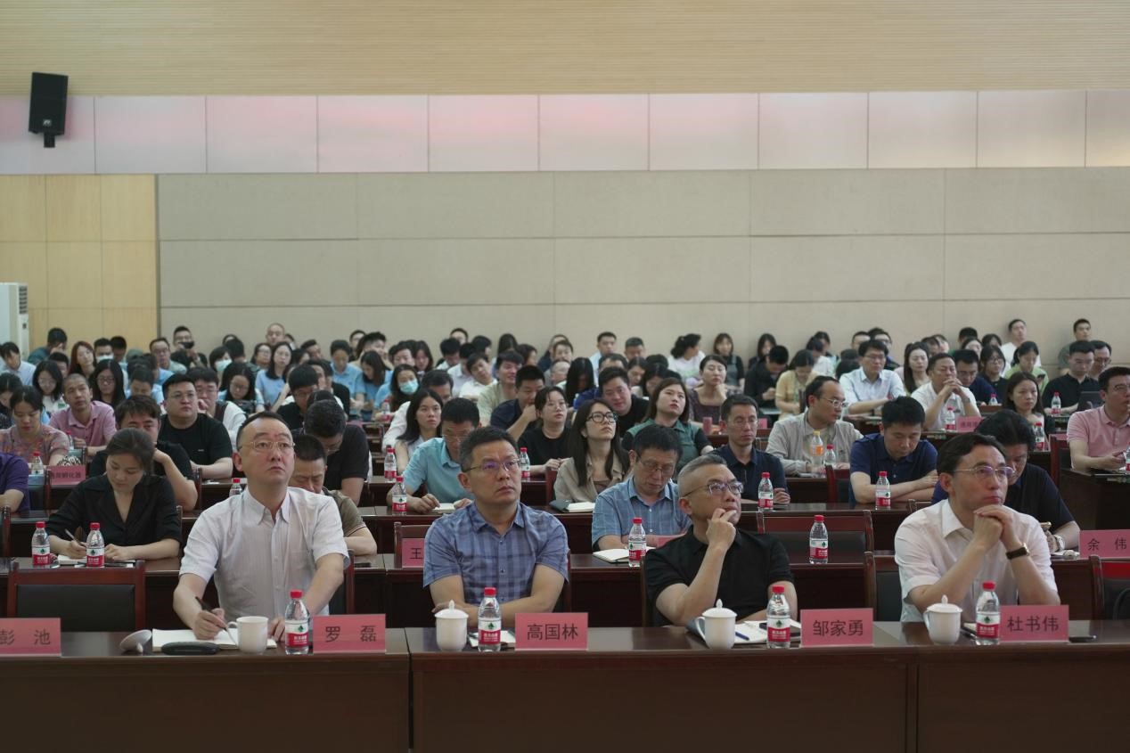 图片3.jpg 图片3.jpg